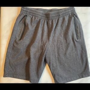 Old Navy Active Dynamic Fleece men’s shorts